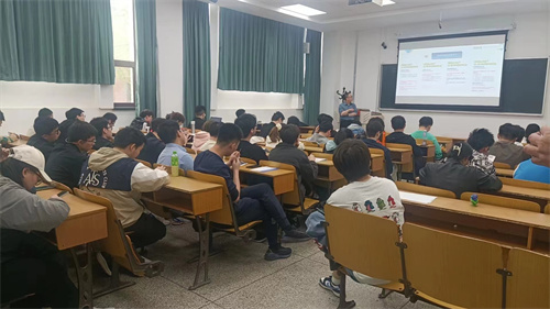 寰興留學走進東大之英新港理工科碩士申請攻略宣講會